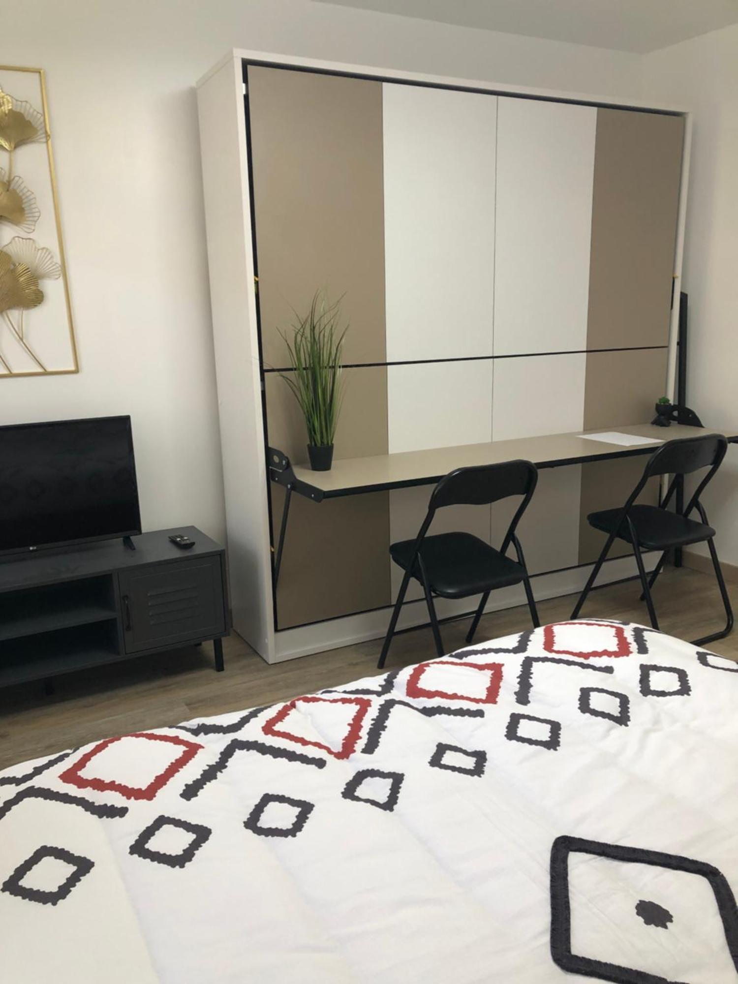 Appartement Chaleureux -Paris-Cdg-Rer B-Parc Des Expos De Villepinte-Disneyland-Asterix-Stade De France- Vaujours Экстерьер фото